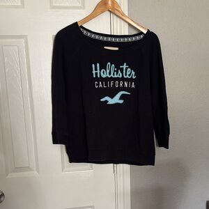 Hollister Women's Blue Crew Neck Sweater size medium
